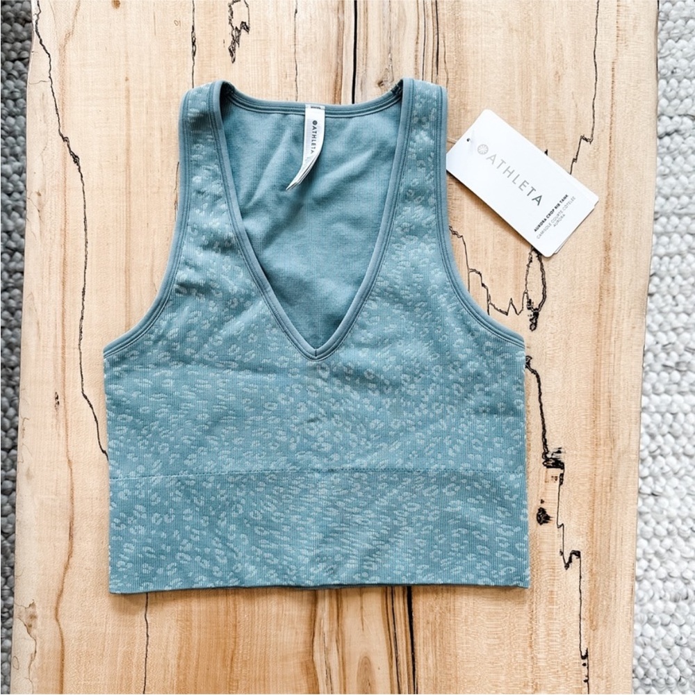 NWT Athleta cropped tank size Small
